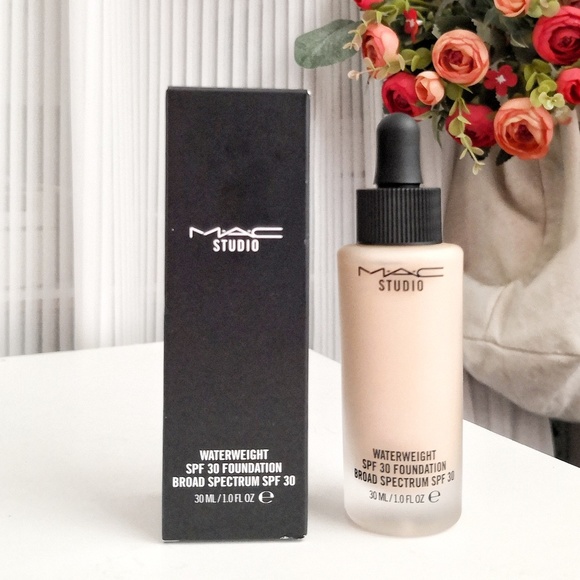 MAC Cosmetics Other - NEW MAC STUDIO WATERWEIGHT SPF 30 FOUNDATION NC20 $42